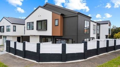  at 2 Geneva Place, Blockhouse Bay, Auckland