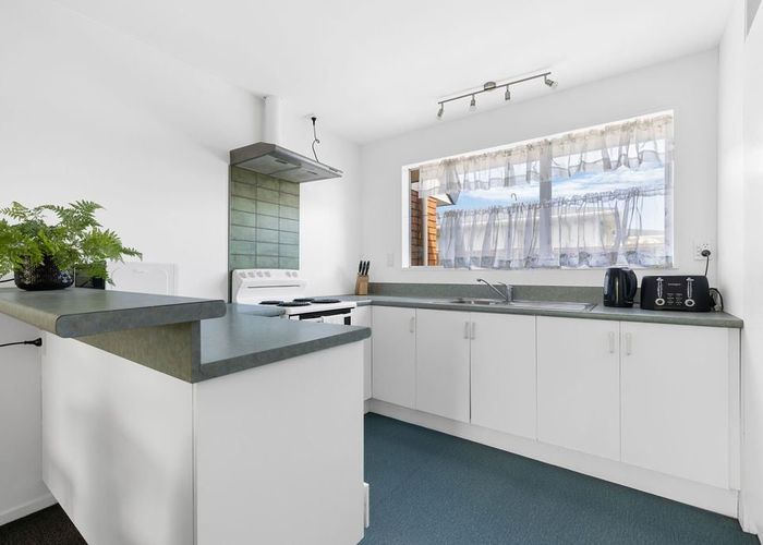  at 2/94 Wainui Street, Riccarton, Christchurch