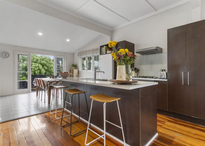  at 37 Roberton Road, Avondale, Auckland City, Auckland