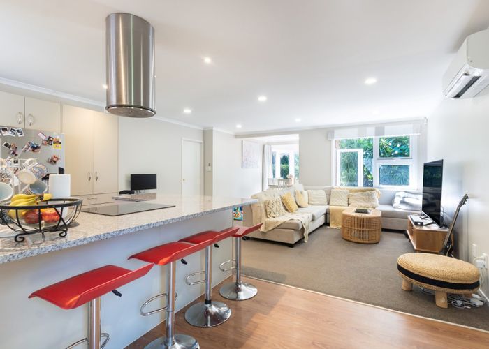  at 31 Pohutukawa Place, Ellerslie, Auckland