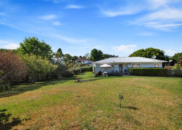  at 27 Clyma Place, Massey, Auckland