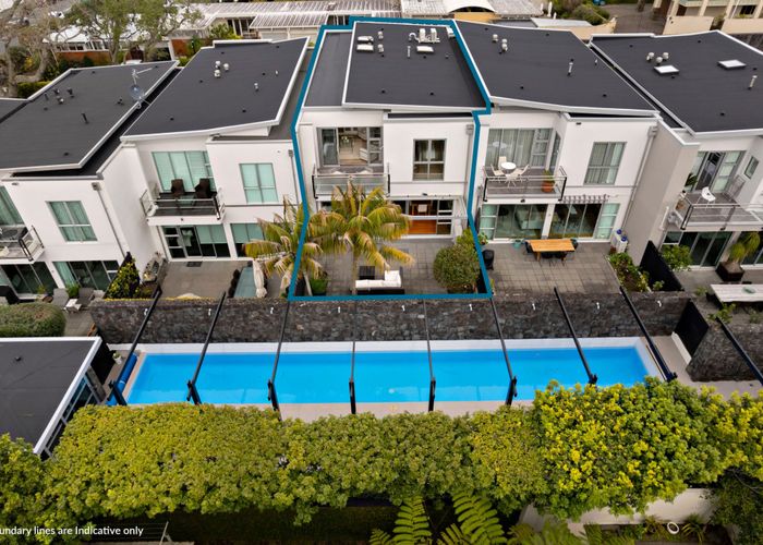  at 5/258 Hurstmere Road, Takapuna, North Shore City, Auckland