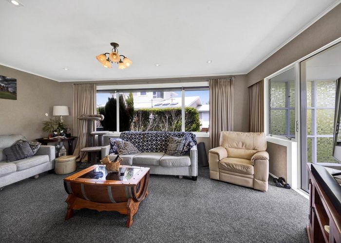  at 3 Cowling Road, Hurdon, New Plymouth