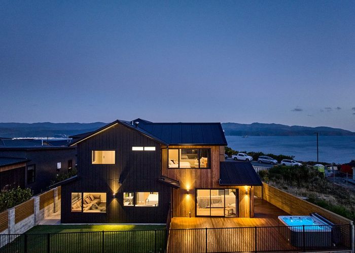  at 12 Boeing Way, Newlands, Wellington