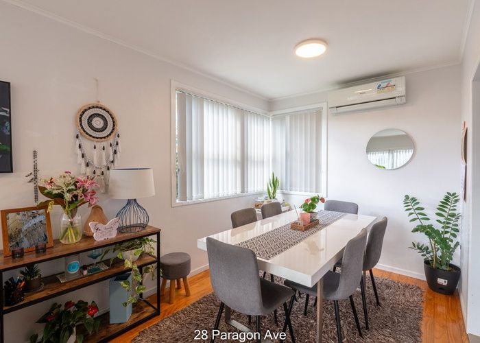  at 28 Paragon Avenue, Beach Haven, Auckland