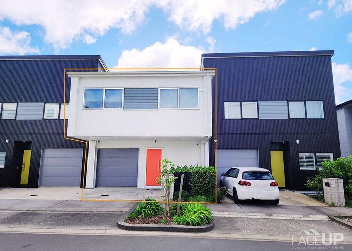  at 32 Marine Parade, Hobsonville, Waitakere City, Auckland