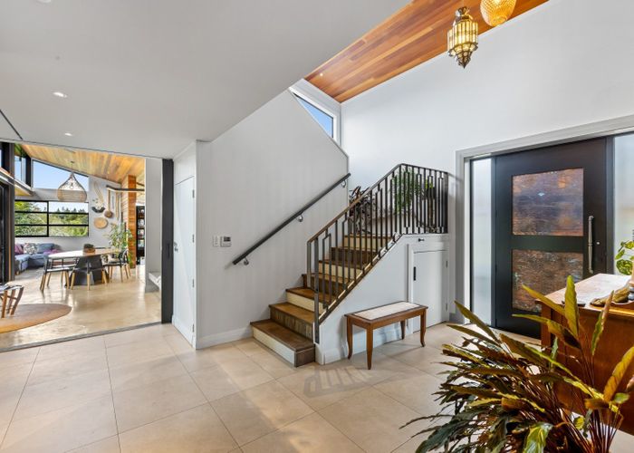  at 581 West Coast Road, Oratia, Waitakere City, Auckland