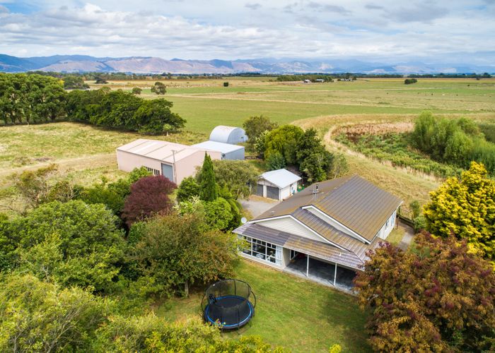  at 1216 Rangiotu Road, Tiakitahuna