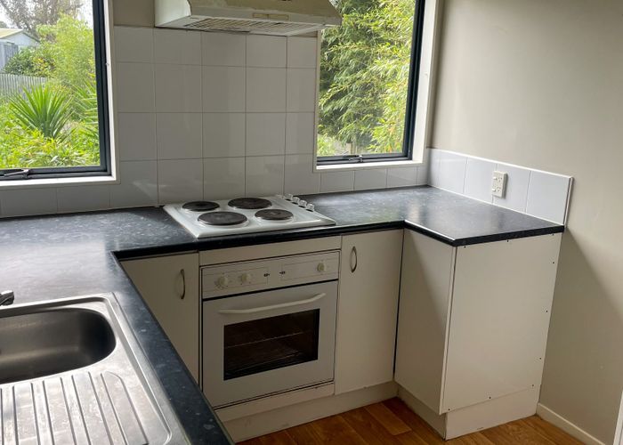  at 33a Luanda Drive, Ranui, Waitakere City, Auckland