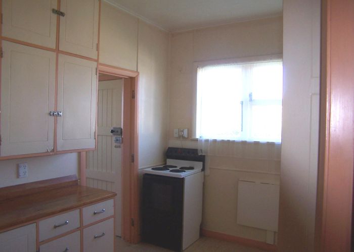  at 2 White Street, Whanganui East, Whanganui