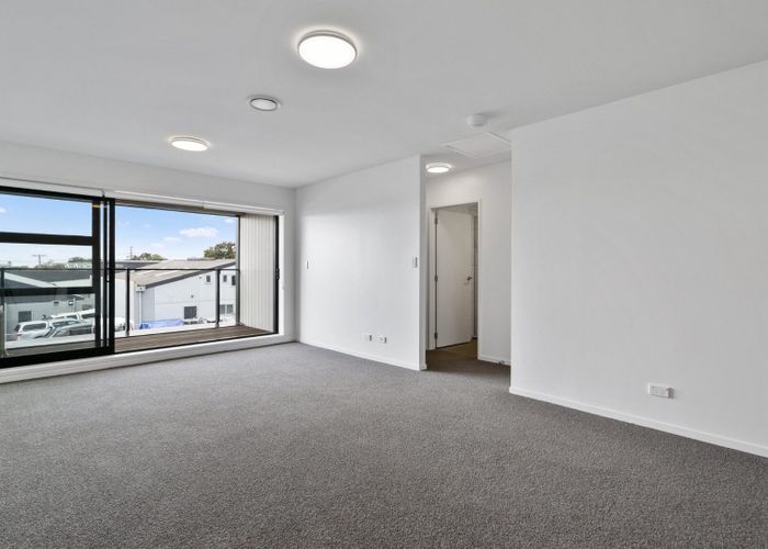  at 4045 Great North Road, New Lynn, Waitakere City, Auckland