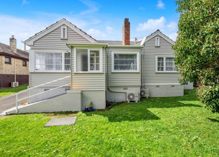  at 2/14 Great South Road, Manurewa, Manukau City, Auckland