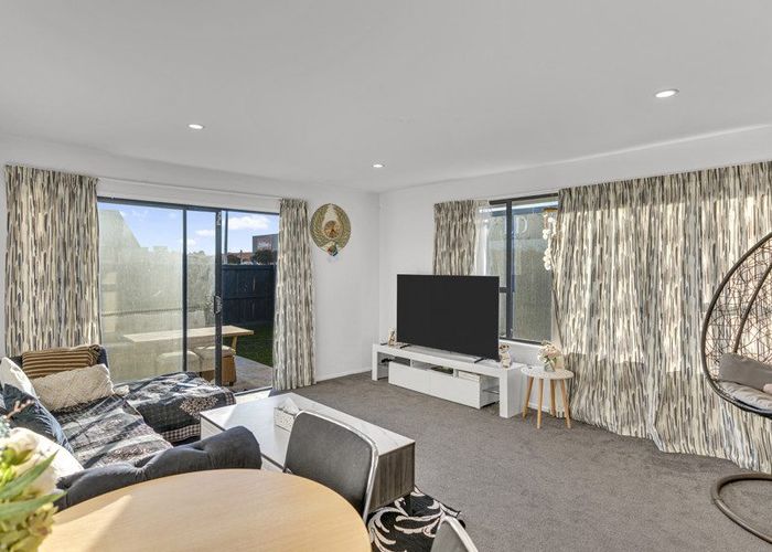  at 1/351 Main South Road, Hornby, Christchurch City, Canterbury