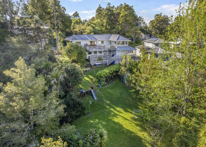  at 57 Kauri Point Road, Laingholm, Waitakere City, Auckland