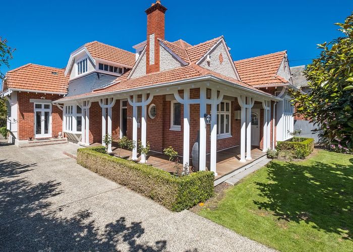  at 6 Ings Avenue, Saint Clair, Dunedin
