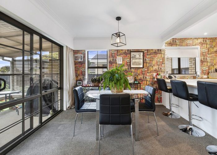  at 2/1A Rimu Road, Mangere Bridge, Manukau City, Auckland