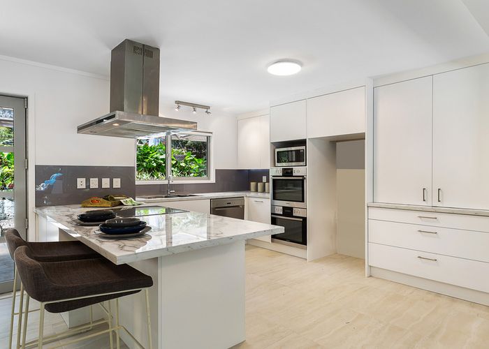  at 3 Opanuku Road, Henderson Valley, Auckland