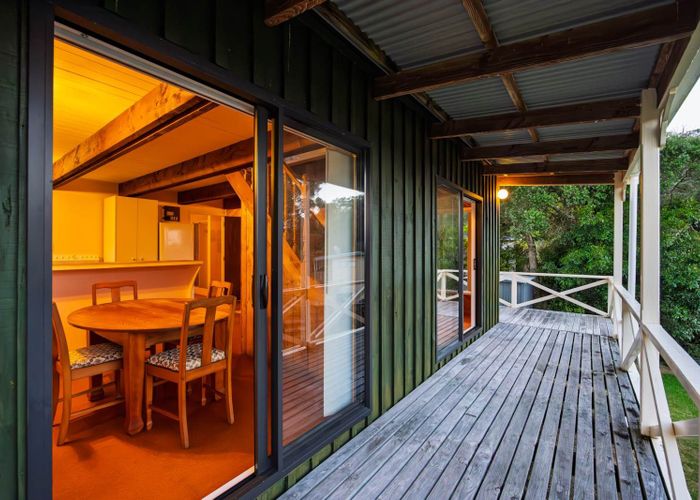  at 21 Mariners Grove, Algies Bay