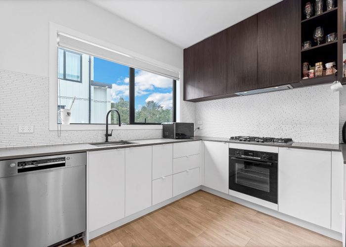  at 5A Agincourt Street, Glenfield, North Shore City, Auckland