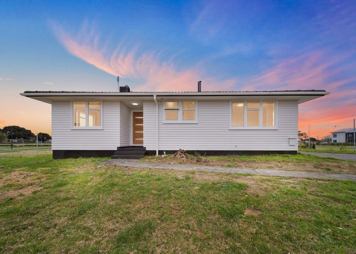  at 15 Mayflower Close, Mangere East, Manukau City, Auckland
