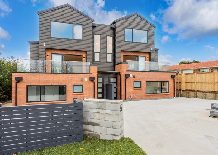  at 2/5 Marsh Avenue, Forrest Hill, Auckland
