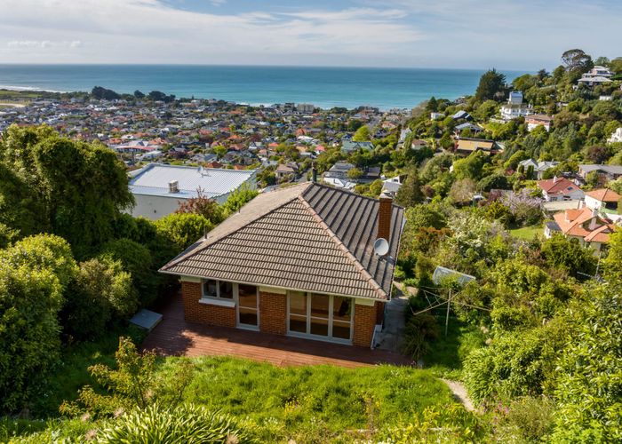  at 30 Seaview Terrace, Kew, Dunedin
