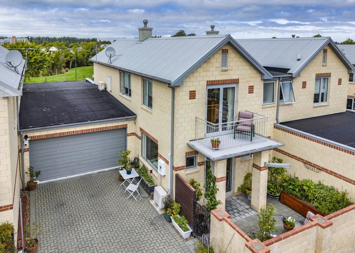  at 10 Waterford Avenue, Northwood , Christchurch City, Canterbury