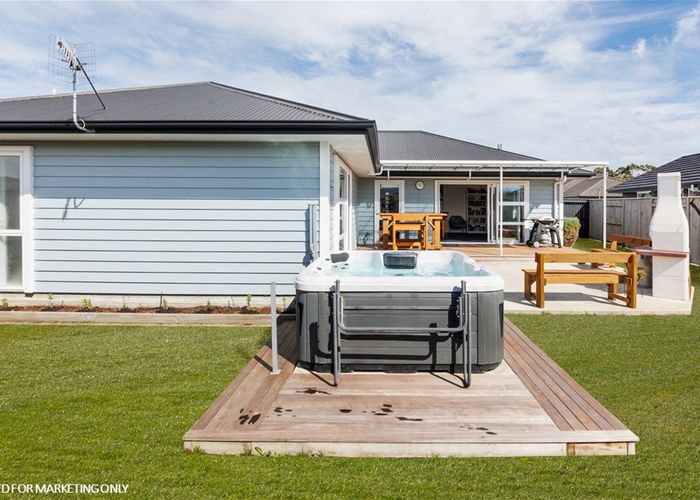  at 118 Johnstone Drive, Fitzherbert, Palmerston North