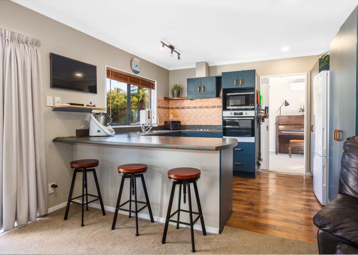  at 10 Ribbonwood Terrace, Ranui, Porirua