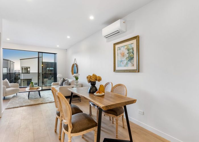  at 37 Puihi Crescent, Westgate, Waitakere City, Auckland