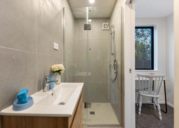  at 4204D Great North Road, Glendene, Waitakere City, Auckland