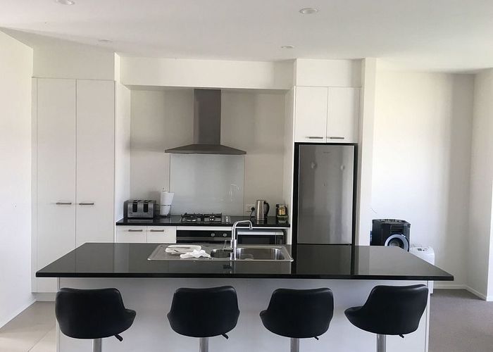  at 27 Lemon Tree Lane, Flat Bush, Manukau City, Auckland