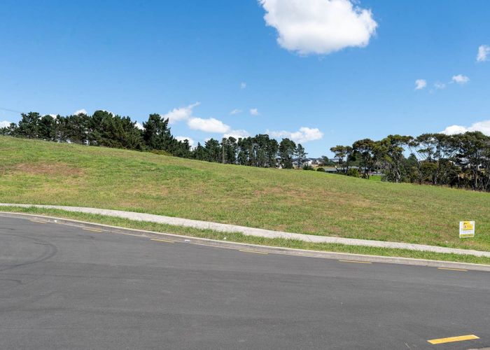  at 5 Rufina Way, Flat Bush, Manukau City, Auckland