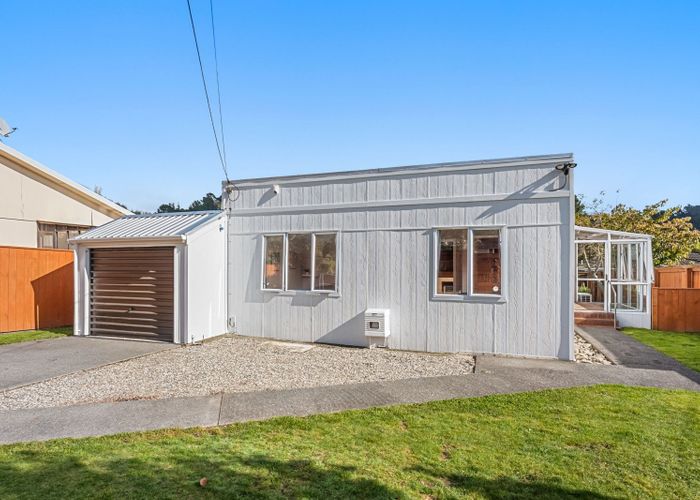  at 352 Stokes Valley Road, Stokes Valley, Lower Hutt, Wellington