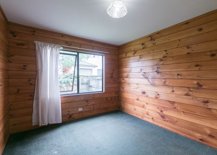  at 1 Worthington Place, West Harbour, Waitakere City, Auckland