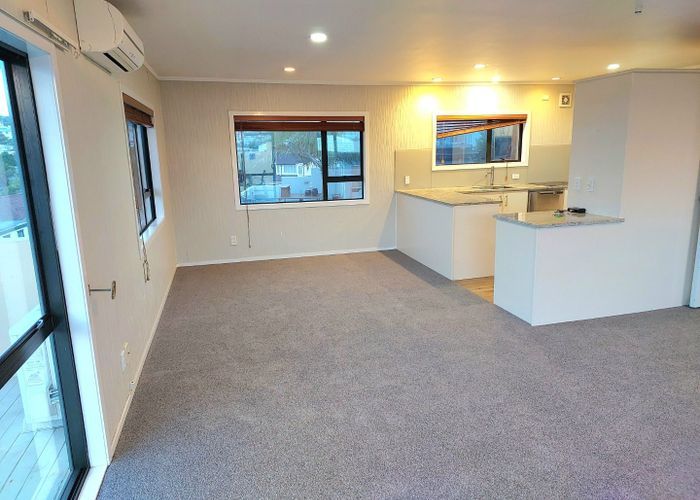  at 2A Korotaha Terrace, Rothesay Bay, North Shore City, Auckland