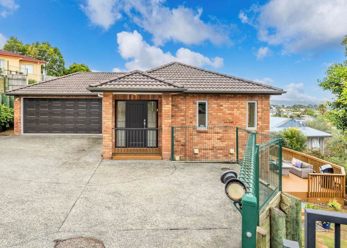  at 118B Sunset Road, Unsworth Heights, Auckland