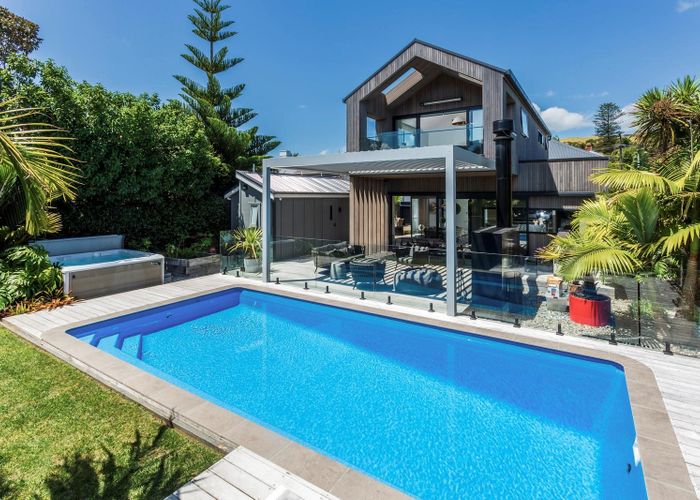  at 11 Cheltenham Road, Devonport, North Shore City, Auckland
