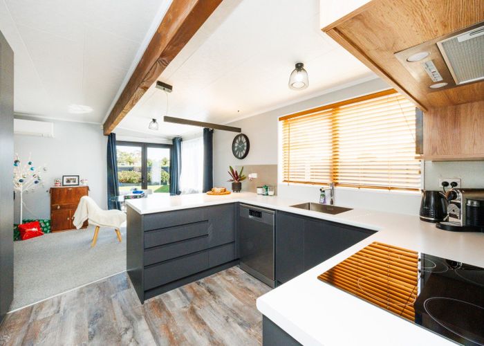  at 20 Cargill Grove, Kelvin Grove, Palmerston North, Manawatu / Whanganui