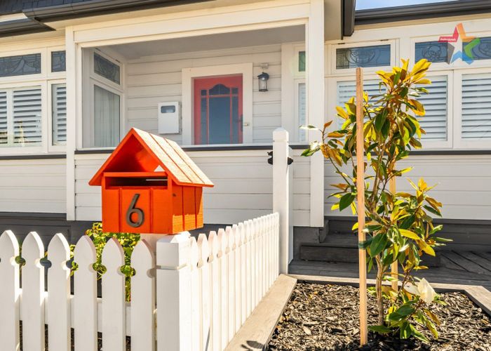  at 6 Wha Street, Lyall Bay, Wellington, Wellington