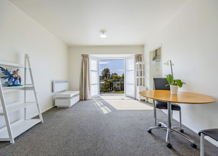  at 1A Hobday Place, Meadowbank, Auckland City, Auckland