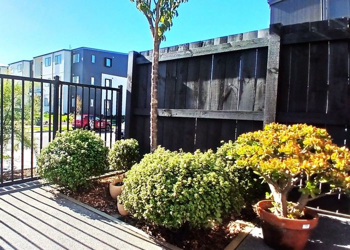  at 43 Cessna Crescent, Mangere, Manukau City, Auckland