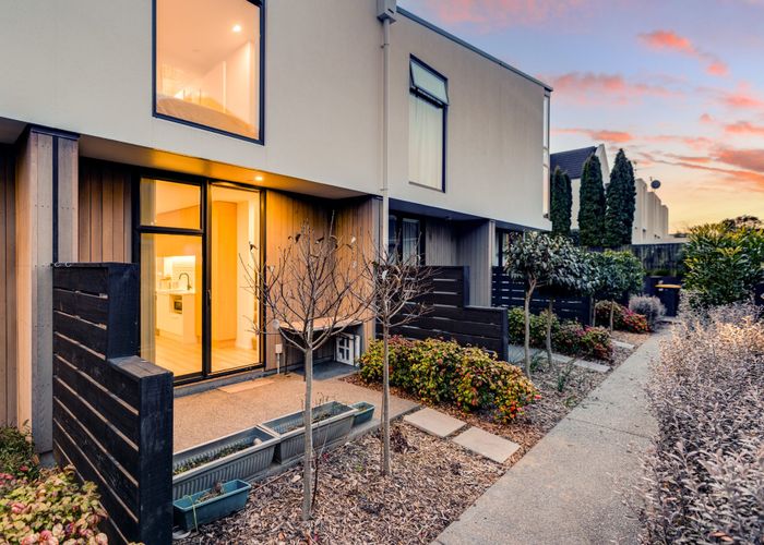  at 2B Cheltenham Street, Merivale, Christchurch City, Canterbury