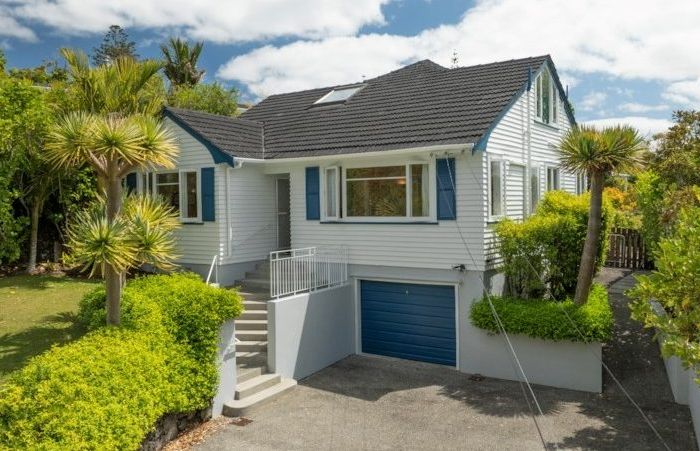  at 59 West Lynn Road, Titirangi, Auckland