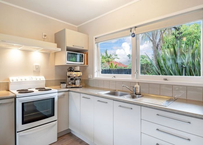  at 10/77 Old Lake Road , Devonport, North Shore City, Auckland