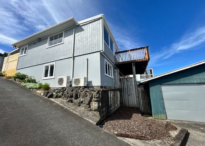  at 41 Woodlands Crescent, Browns Bay, North Shore City, Auckland