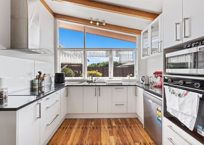  at 1 Sexton Place, Manurewa East, Manukau City, Auckland