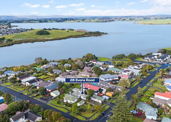  at 28  Evans Road, Weymouth, Manukau City, Auckland