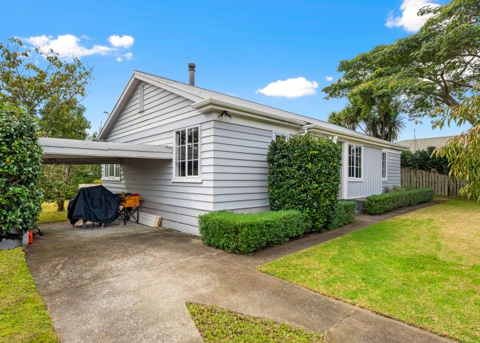  at 2 Buchanan Road, Papakura