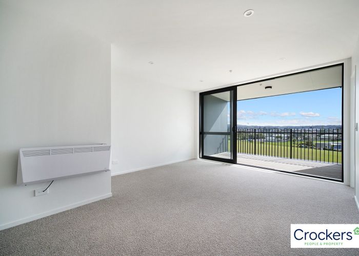  at 6/8 Treasure Lane, Te Atatu South, Waitakere City, Auckland
